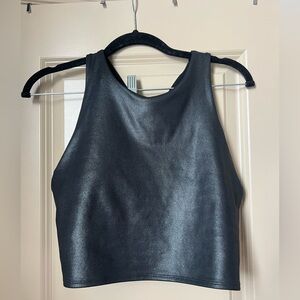 Athleta Crop Top w/ Built-In Bra - Size Large